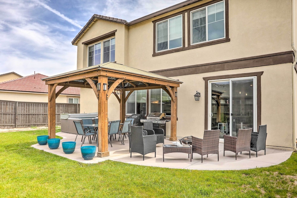 Air Racing Decor Hot Tub Sparks Home