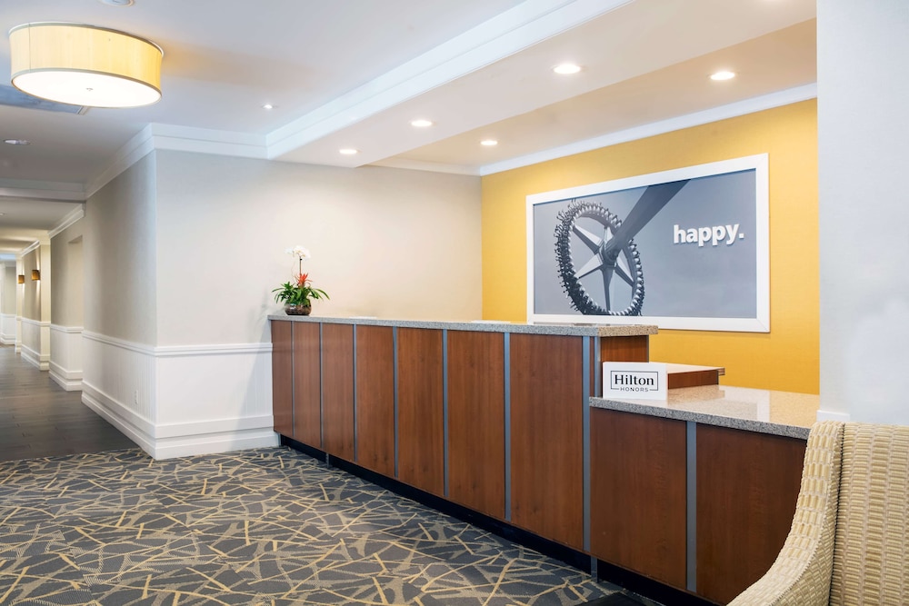 Hampton Inn by Hilton Hallandale Beach Aventura - photo 3