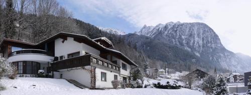 Ferienwohnungen Haid — 4-Star Luxury Hotel in Oetz, Austria