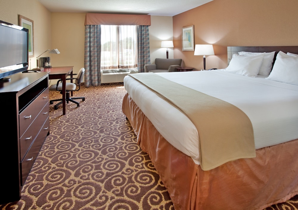 Holiday Inn Express Hotel & Suites Kansas City Grandview by IHG - photo 14