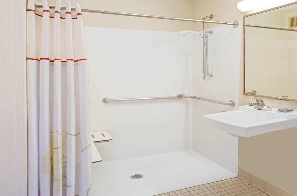 MainStay Suites Chicago Schaumburg - photo 33