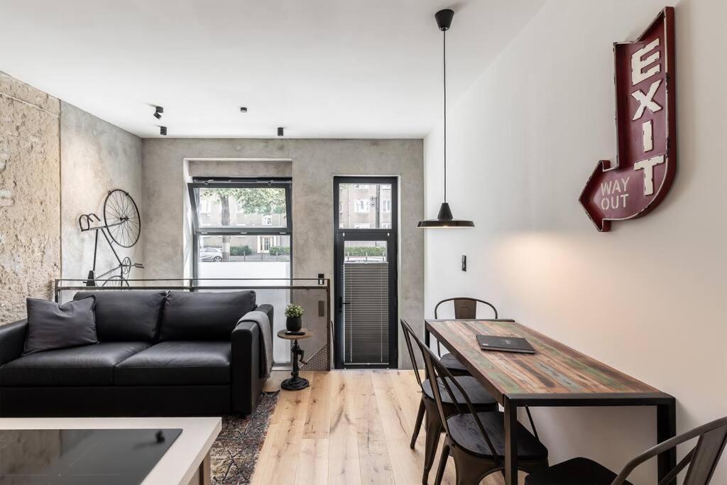 Urban Loft Duplex 60sqm near Antonplatz — 4-Star Luxury Hotel in Berlin, Germany