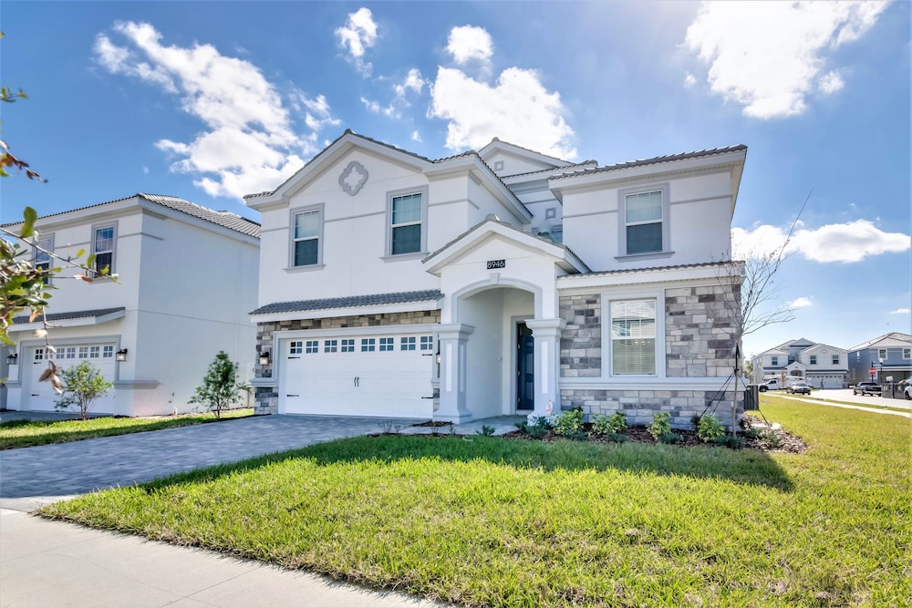 8946 Titanium Way - featured photo