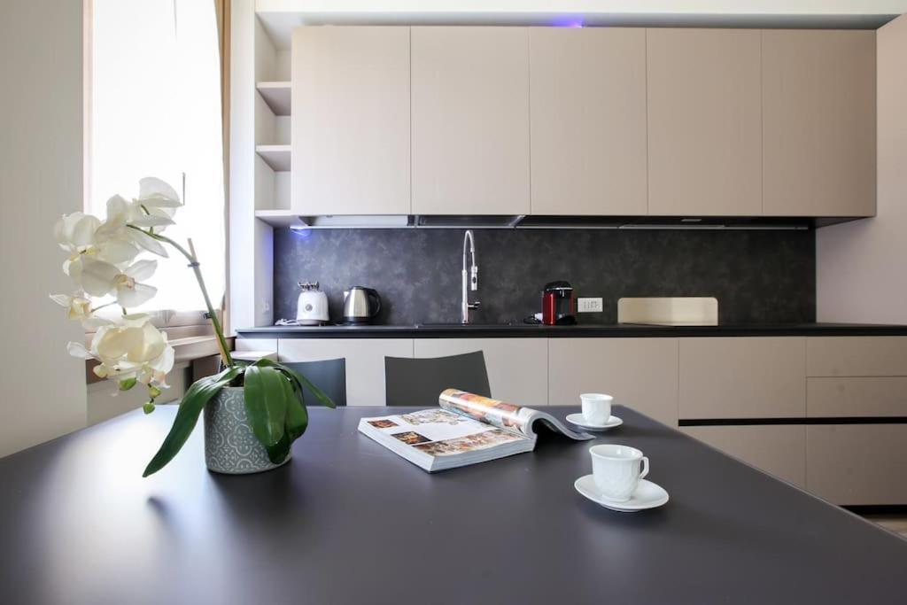 Hacca Collection Isola Garibaldi District 1br — 4-Star Luxury Hotel in Milan, Italy