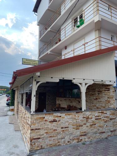 Hotel Monte Carlo — hotel in Pitesti