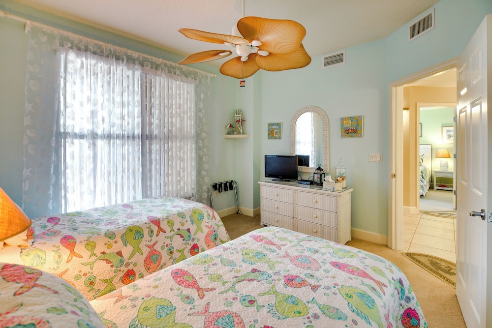 Daytona Towers Grande Unit 702 Apartment 2 - photo 3