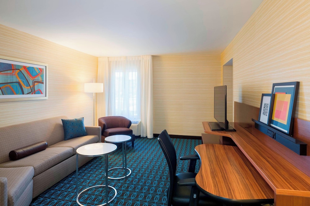 Fairfield Inn & Suites by Marriott Paramus - photo 11