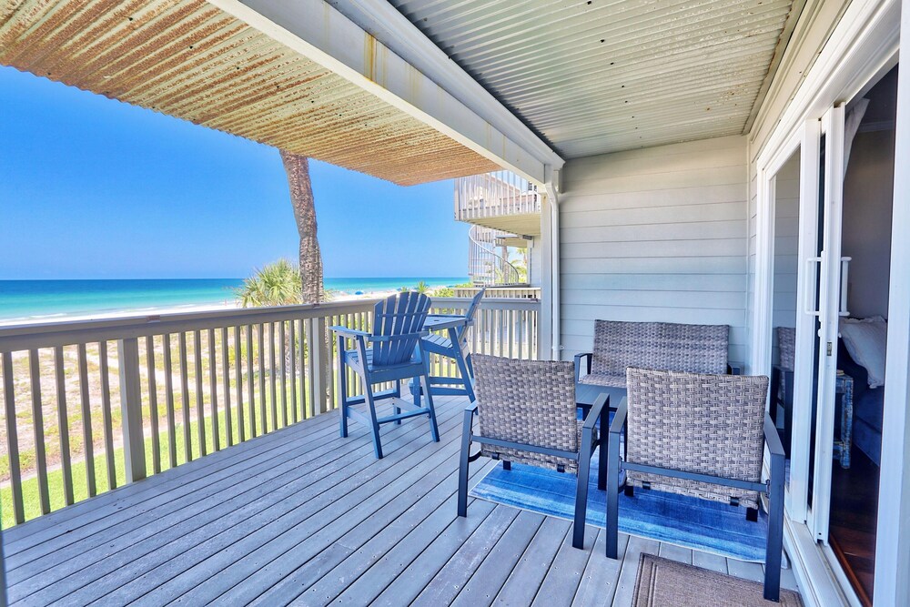 Pelican Pointe 4C — 4-Star Luxury Hotel in Indian Shores, United States
