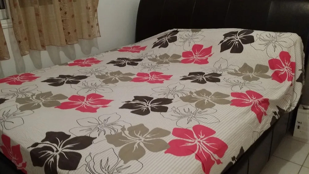 Limnaria Gardens Cozy Apartment by VICHY Holidays