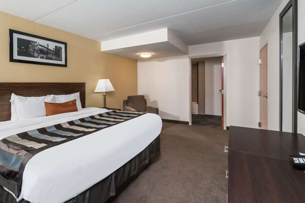Wingate by Wyndham Bowling Green - photo 13