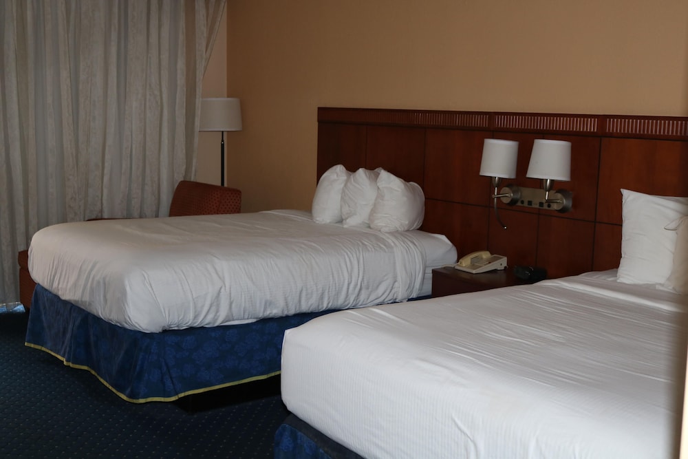 Baymont by Wyndham Columbia Northwest - photo 5