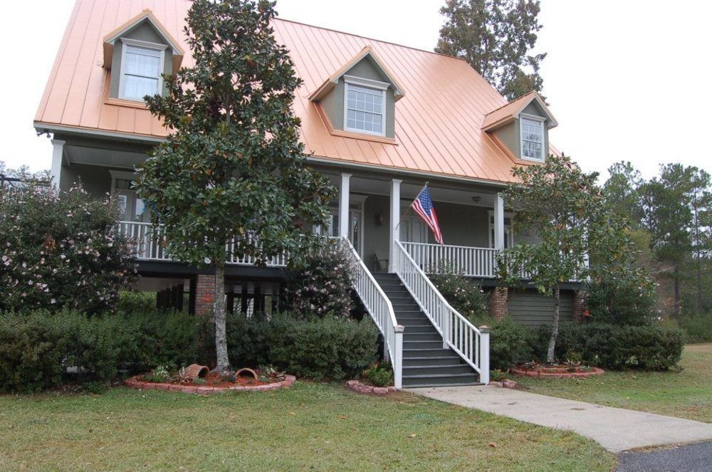 Tux Creek Inn - photo 12