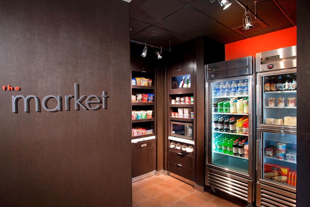 Courtyard by Marriott Miami Airport West Doral - photo 18