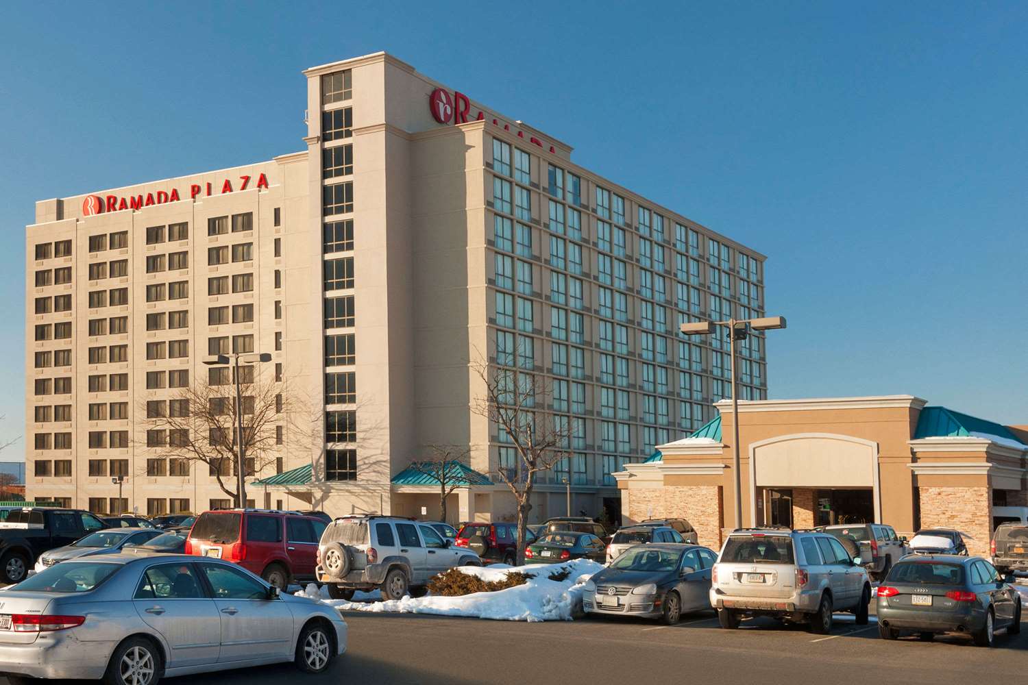 Holiday Inn Newark Intl Airport North - photo 22