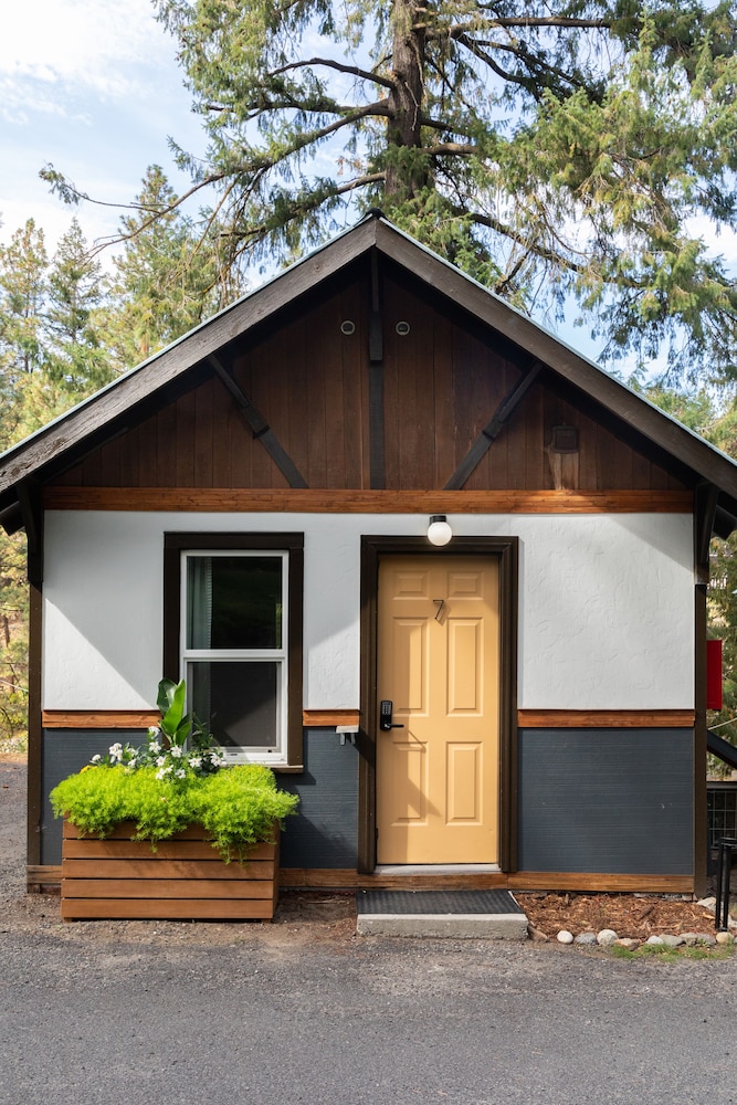 LOGE Leavenworth Riverside - photo 10