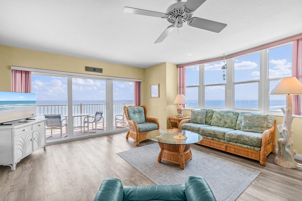 Ponce de Leon Towers 705 — 4-Star Luxury Hotel in New Smyrna Beach, United States