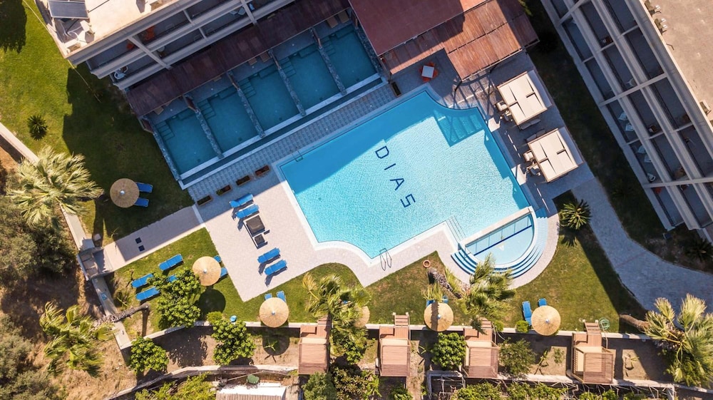 Dias Studios - carbon neutral hotel in Rodos