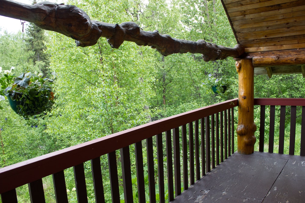 Midnight Sun Log Cabins - photo 53
