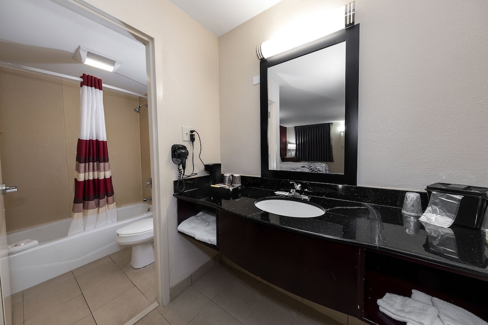Red Roof Inn Bordentown McGuire AFB - photo 26