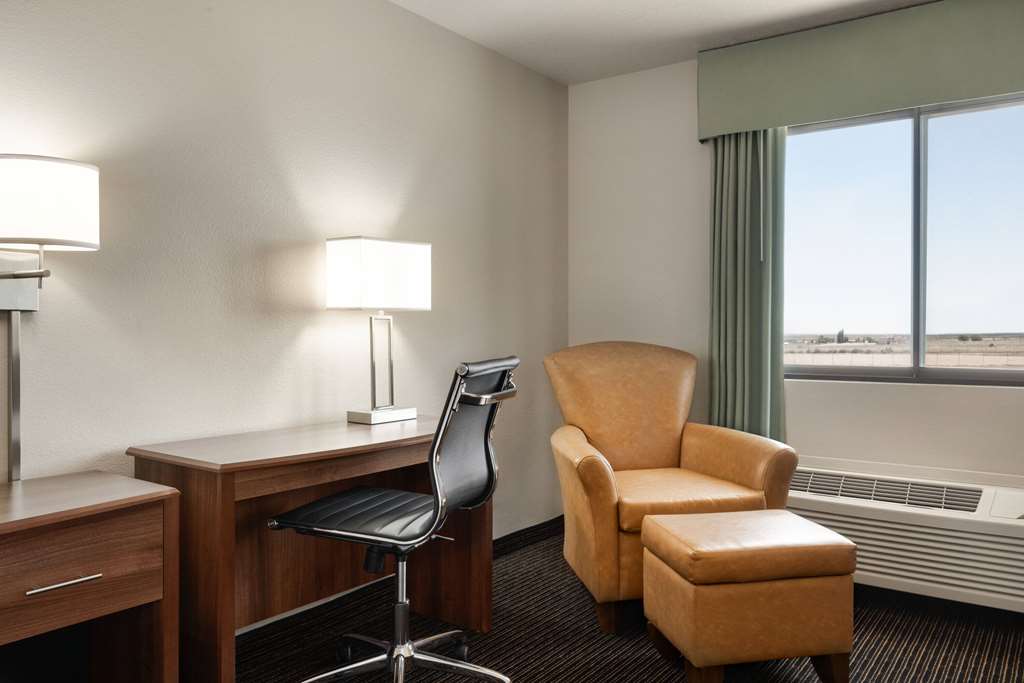 Travelodge by Wyndham Vaughn - photo 16