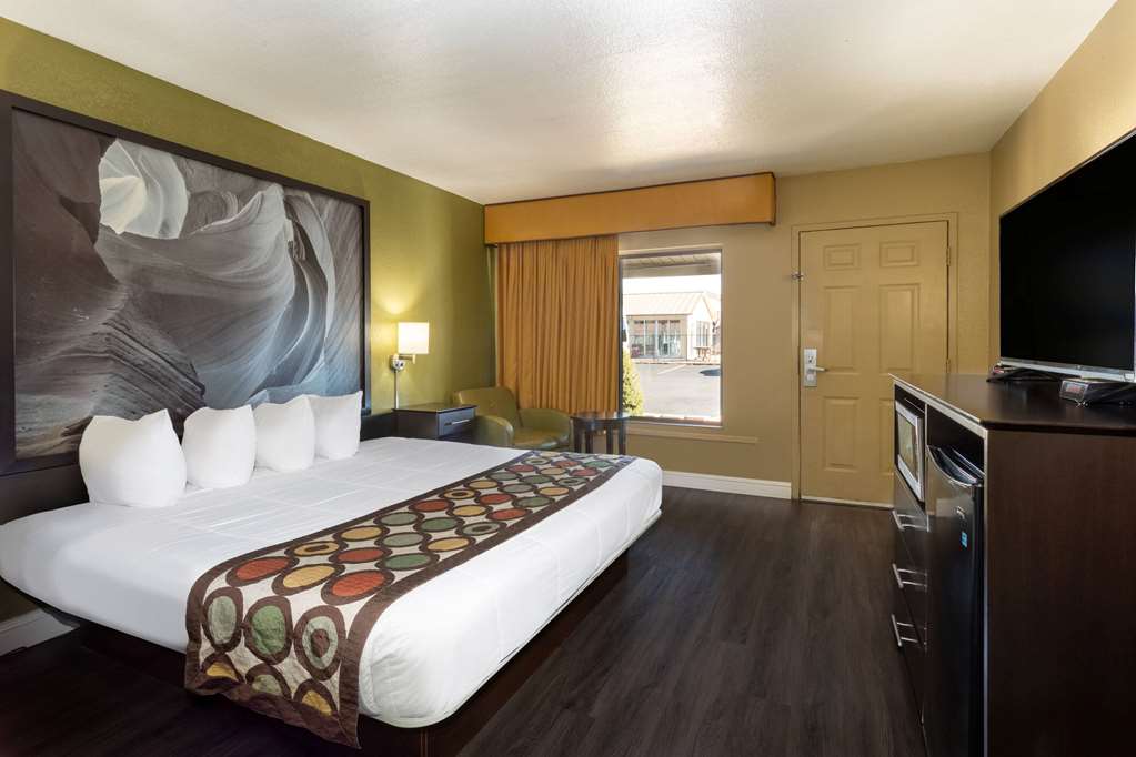 Super 8 by Wyndham Conference Center NAU Downtown - photo 21