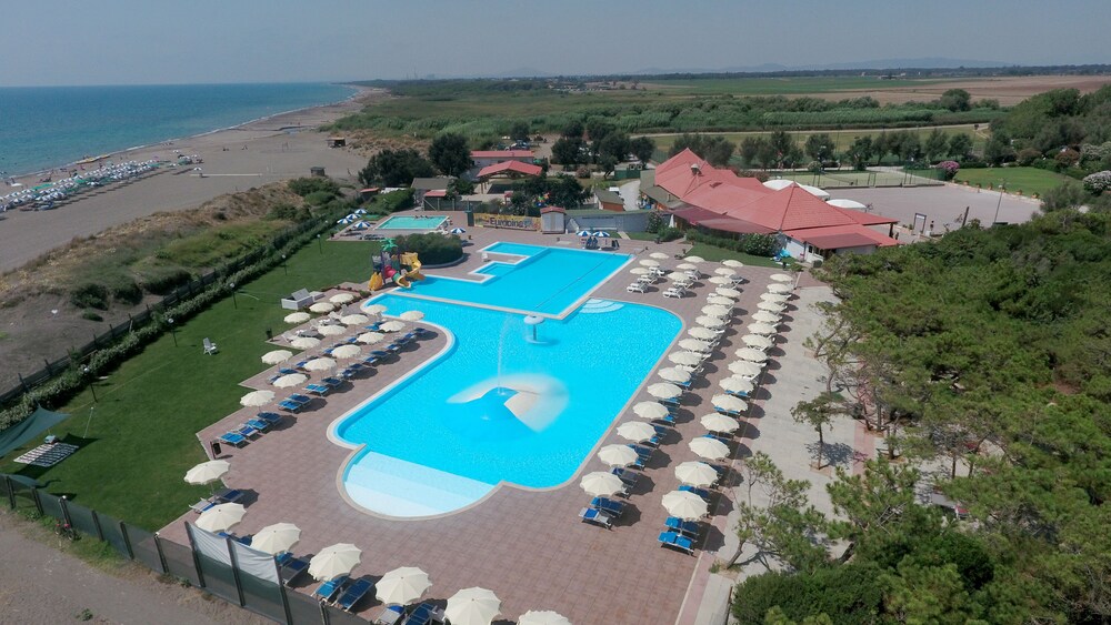 Europing Camping Village — 4-Star Luxury Hotel in Tarquinia, Italy