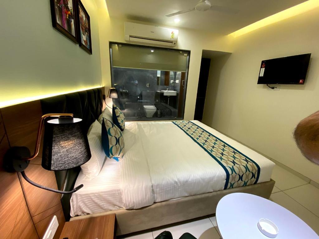 Hotel Unique By Apex — Vadodara — photo 3