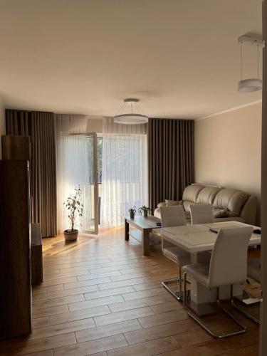 Apartament Sielawy 21 parking free — 4-Star Luxury Hotel in Poznan, Poland