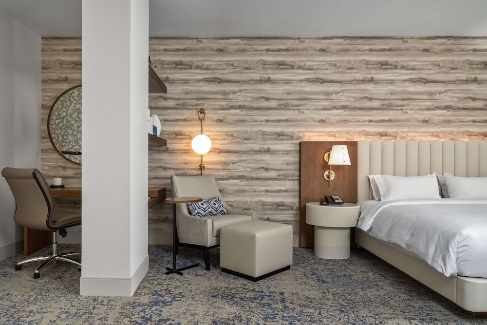DoubleTree by Hilton Hotel Dallas Love Field - photo 17