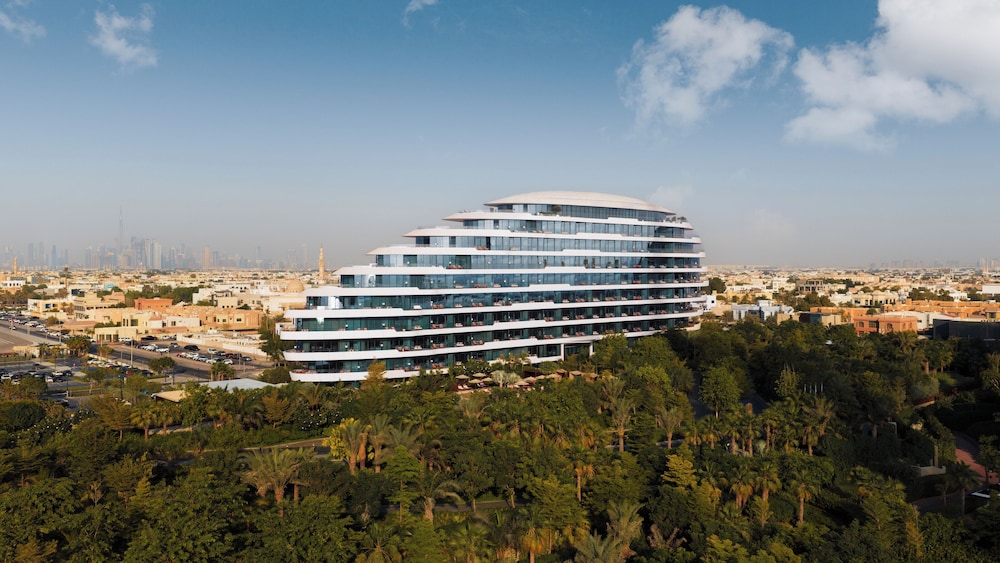 Jumeirah Residences Marsa Al Arab — 5-Star Luxury Hotel in Dubai, United Arab Emirates
