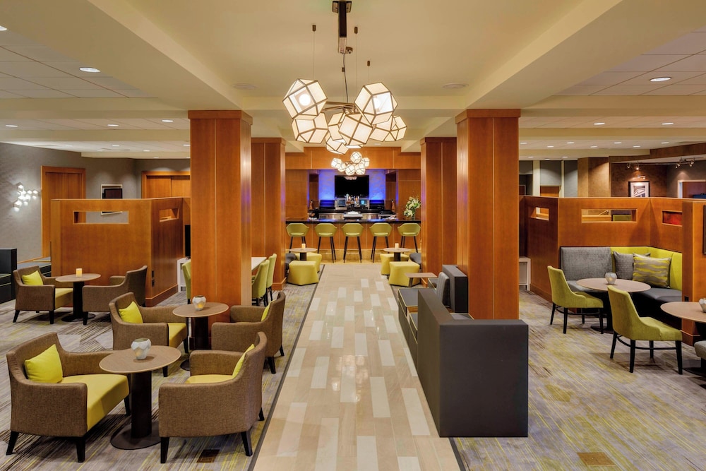 Courtyard by Marriott Boston Logan Airport - photo 44