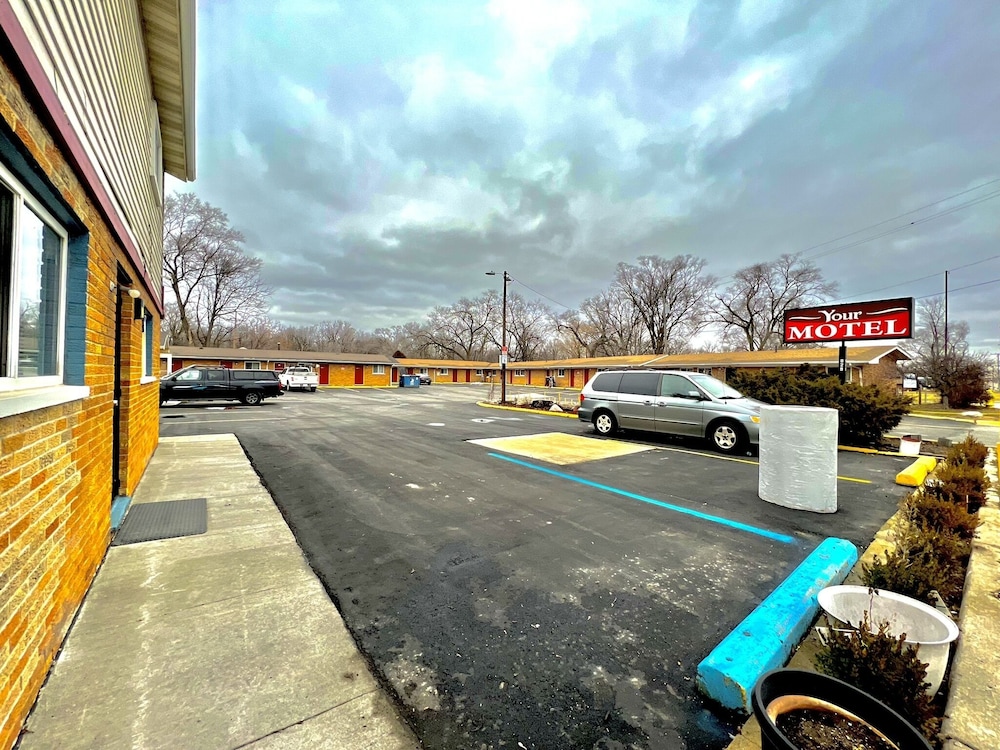 Your Motel - photo 12