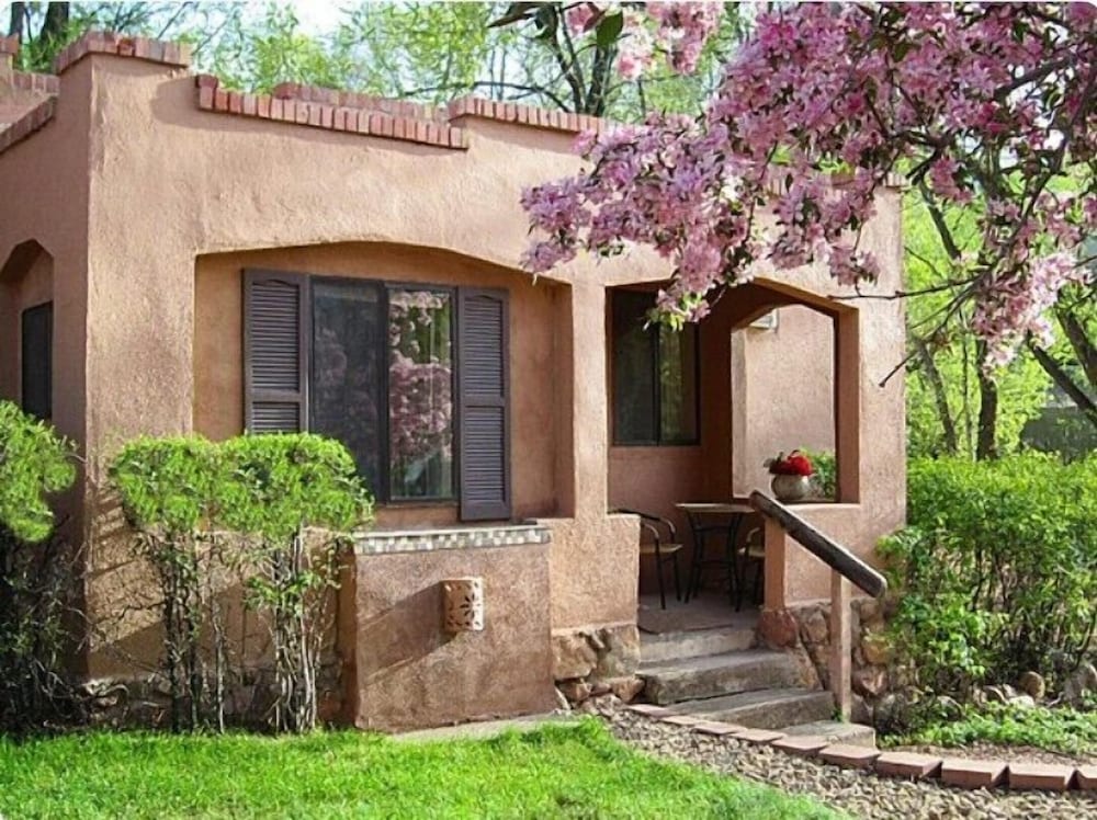 Town & Country Cottages — hotel in Manitou Springs