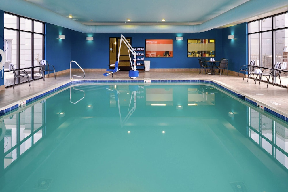 Hampton Inn & Suites Wilmington - photo 47
