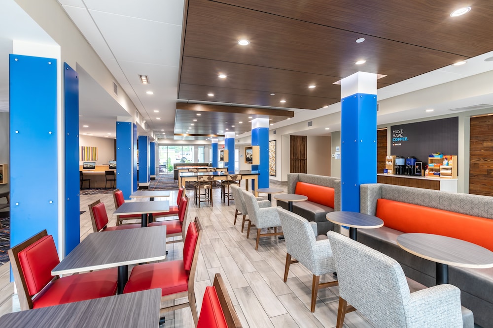Holiday Inn Express & Suites Greenville S Piedmont by IHG - photo 54