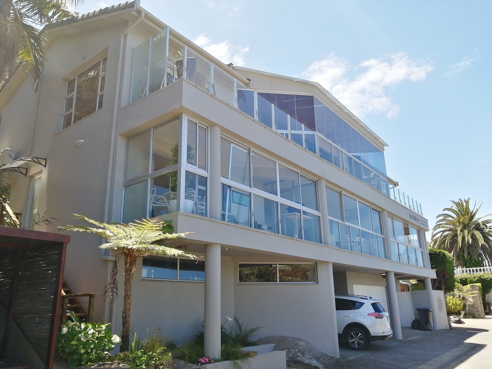 IdylWilde - carbon neutral hotel in Unknown City