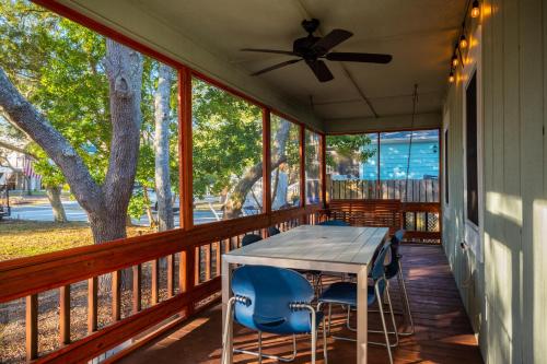 Beach Happy by Oak Island Accommodations - photo 43