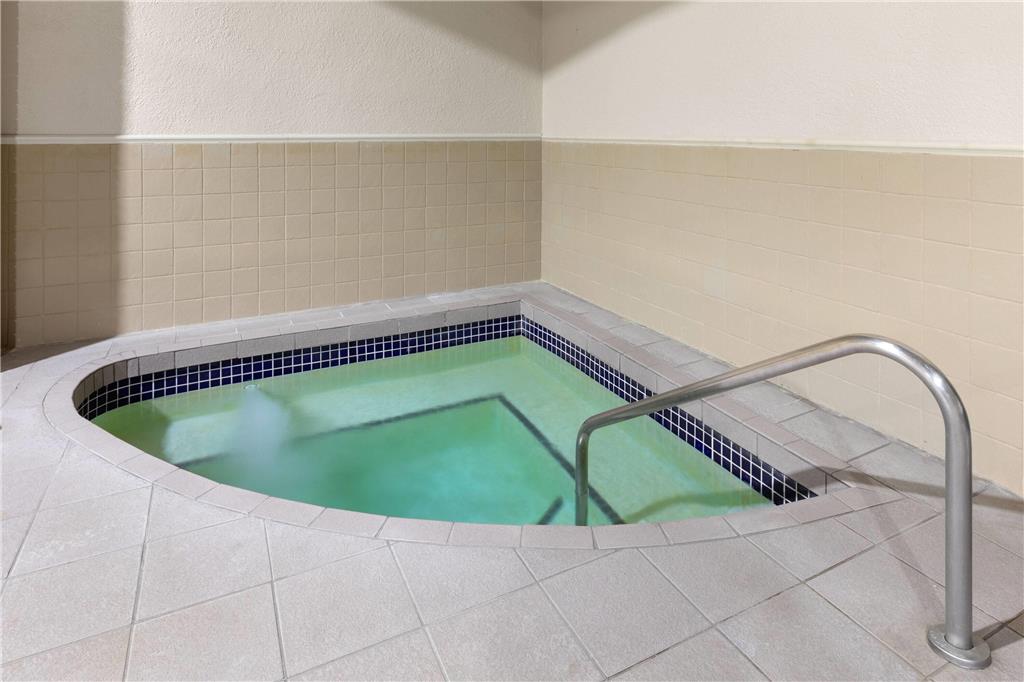 Baymont by Wyndham Jamestown Conference Center & Water Park - photo 8