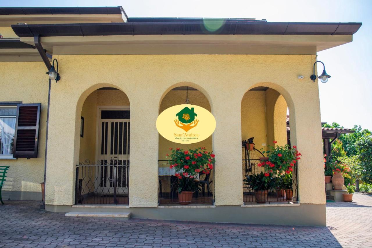 Alloggio Per Uso Turistico Sant Andrea — Lariano