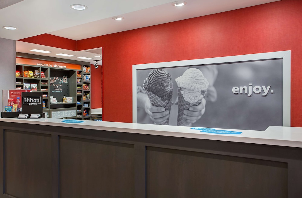 Hampton Inn Vincennes - photo 3