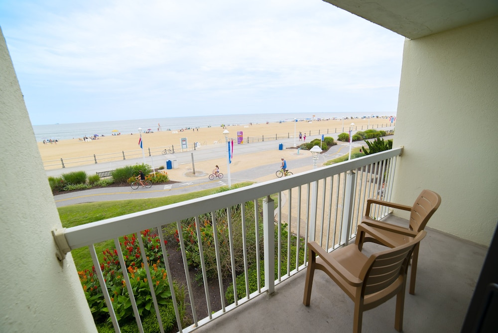 Oceanfront Inn - photo 37