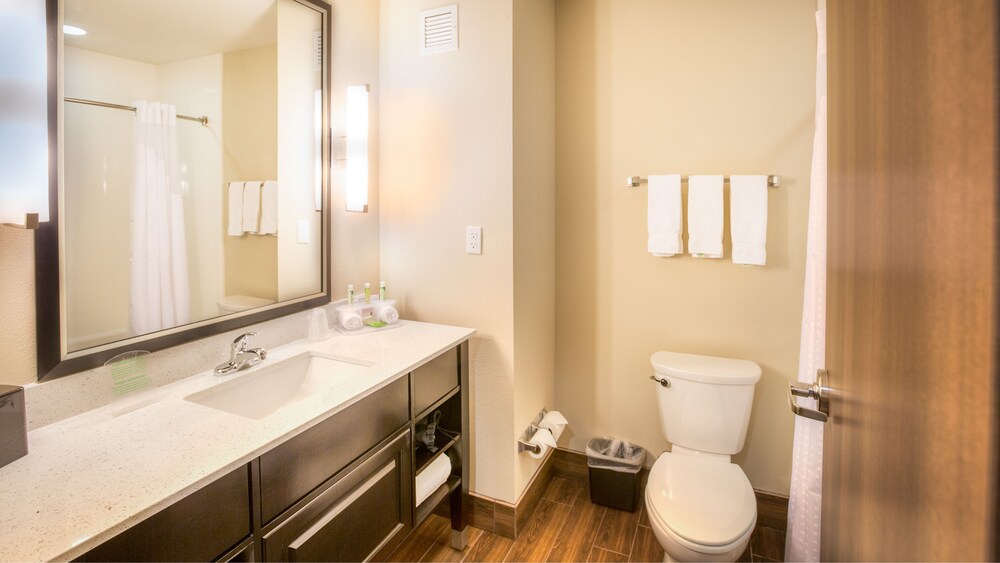 Holiday Inn Express Wichita South by IHG - photo 18