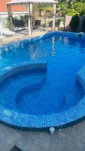Apartments Lav Costas — 4-Star Luxury Hotel in Herceg-Novi, Montenegro