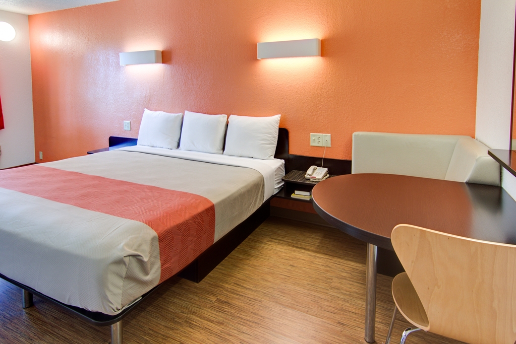 Motel 6 Mount Pleasant TX - photo 8
