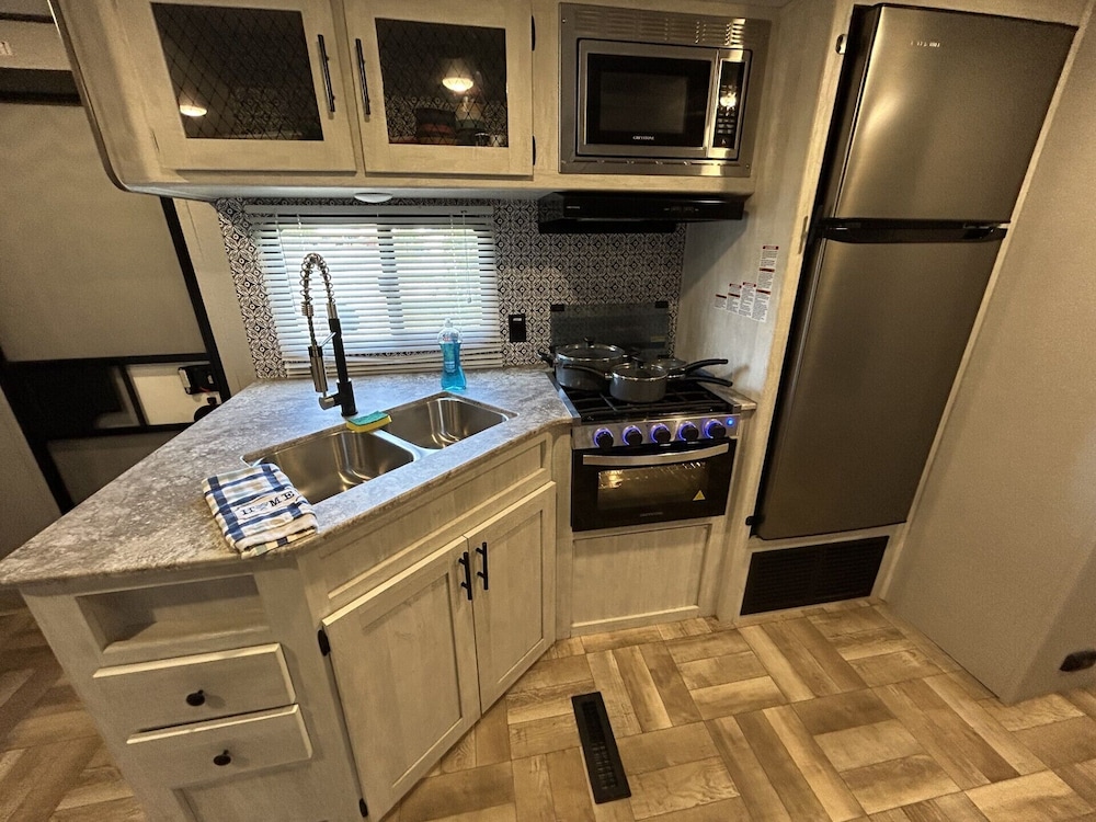 Oasis Lake Buchanan - photo 15
