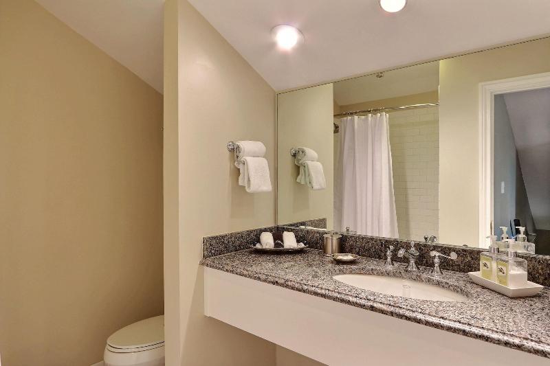 The Presidents Quarters Inn - photo 44