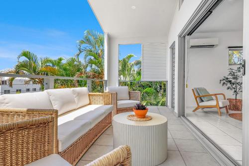 Retreat In The Heart Of Alex 3br Sleeps 11 Pool — Alexandra Headland