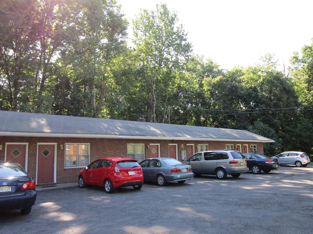 Cadet Motel - photo 42