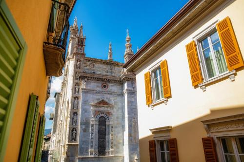 Appartamento Centro Storico — 4-Star Luxury Hotel in Como, Italy