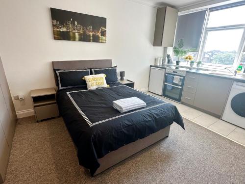 Sunny Modern Private Apartment 15 Mins To Central London — 5-Star Luxury Hotel in Hendon, United Kingdom